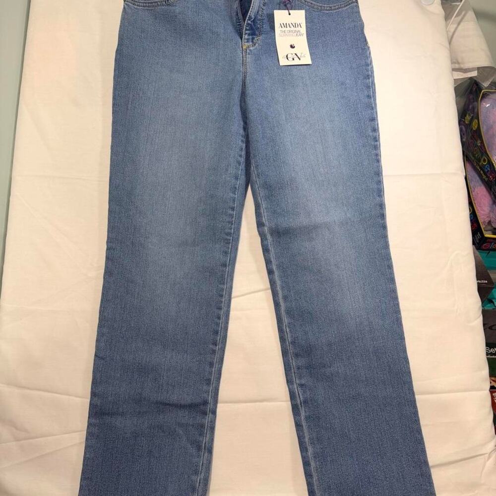 NWT Gloria Vanderbilt Amanda Jeans Womens6 Short Light Wash Classic Rise Tapered